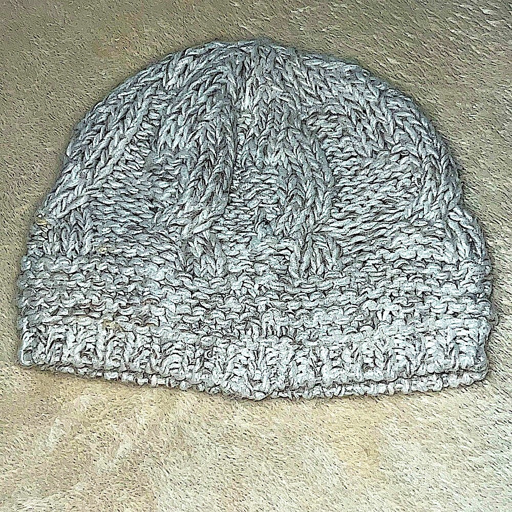 AEROPOSTALE 🥶THICK WHITE/GRAY CHUNKY COTTON/ACRYLIC BLEND KNIT BEANIE WINTER HAT